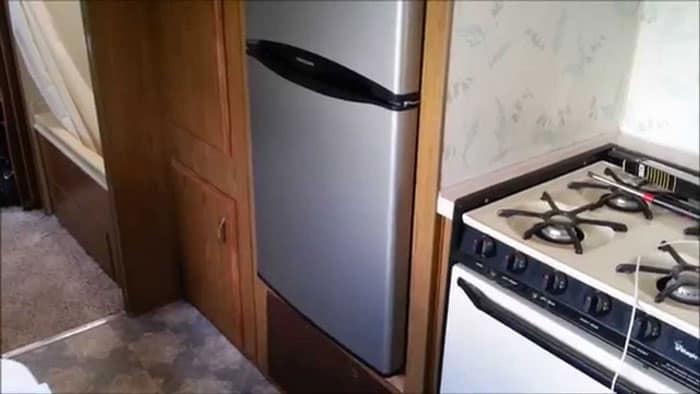 travel trailer refrigerator replacement